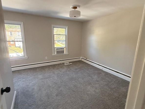 241 Fairview Road, Crum Lynne PA 19022