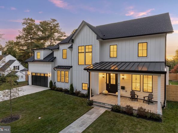 8916 Oneida Lane, Bethesda MD 20817