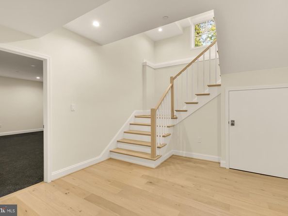 8916 Oneida Lane, Bethesda MD 20817