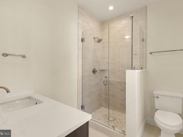 8916 Oneida Lane, Bethesda MD 20817