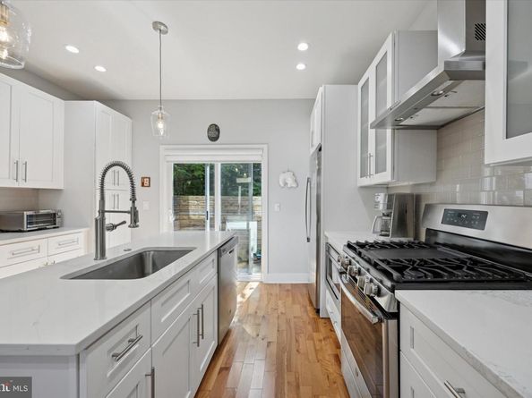 1944 Mountain Street, Philadelphia PA 19145