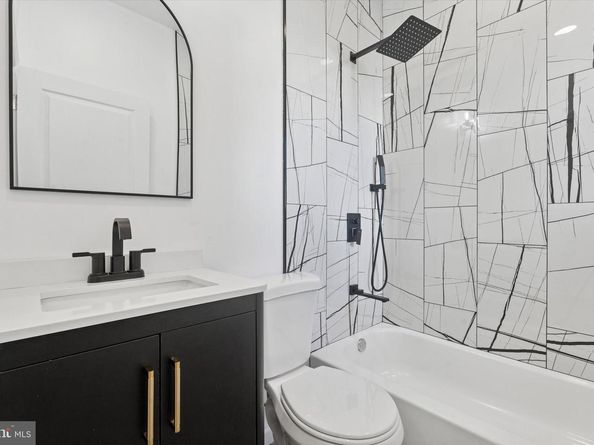 2442 S Mildred Street, Philadelphia PA 19148