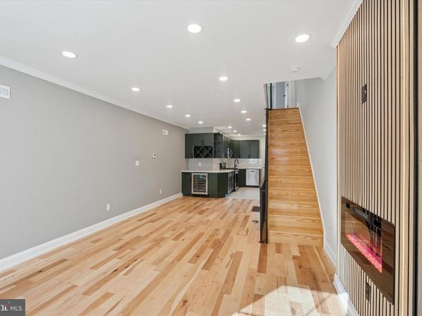 2442 S Mildred Street, Philadelphia PA 19148