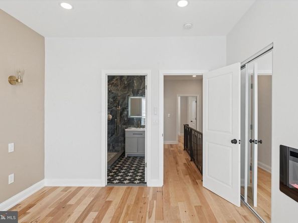 2442 S Mildred Street, Philadelphia PA 19148