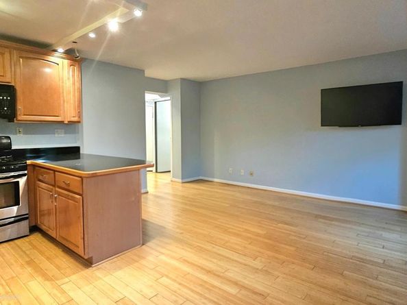 1801 Clydesdale Place NW 211, Washington DC 20009