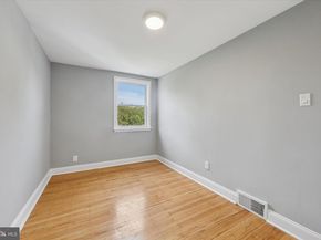 2006 Carter Road, Folcroft PA 19032