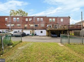 2006 Carter Road, Folcroft PA 19032
