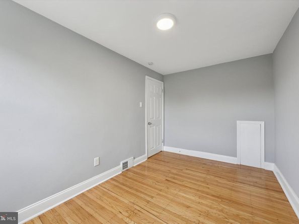 2006 Carter Road, Folcroft PA 19032