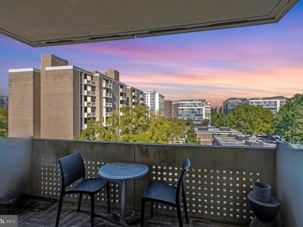 1245 4TH Street SW E501, Washington DC 20024