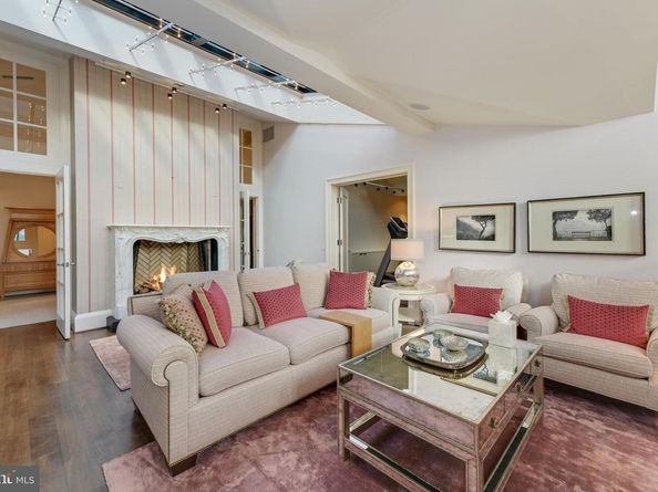 3329 Prospect Street NW 7, Washington DC 20007