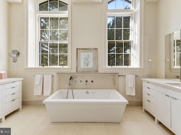 3329 Prospect Street NW 7, Washington DC 20007