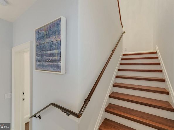 3329 Prospect Street NW 7, Washington DC 20007