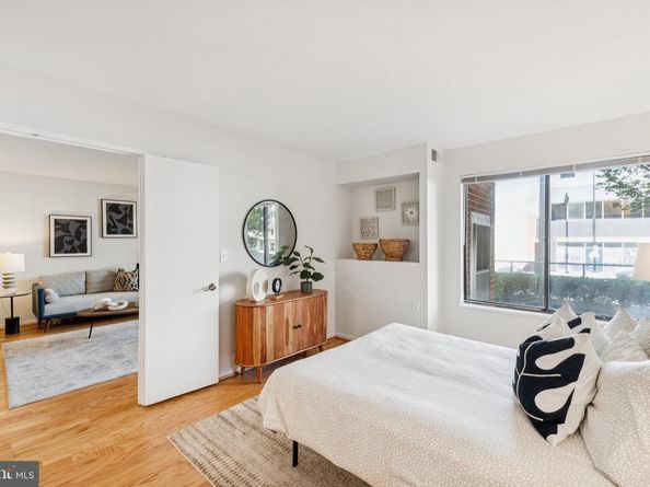 2320 Wisconsin Avenue NW 105, Washington DC 20007