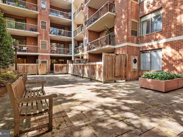 2320 Wisconsin Avenue NW 105, Washington DC 20007