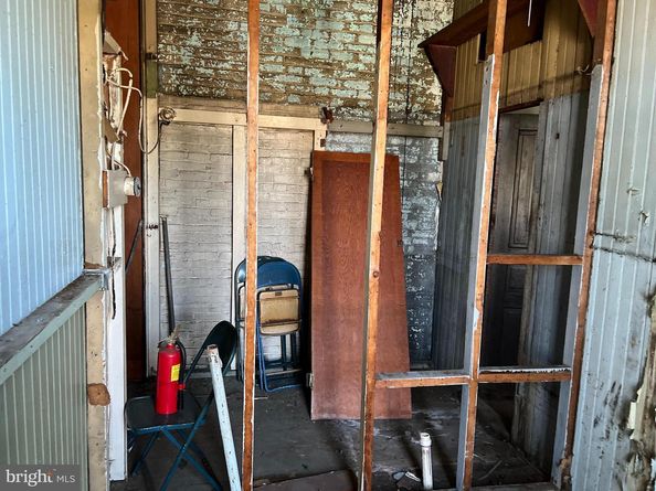 1115 W Erie Avenue, Philadelphia PA 19140