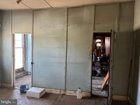 1115 W Erie Avenue, Philadelphia PA 19140
