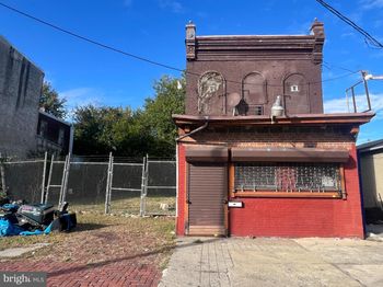 1115 W Erie Avenue