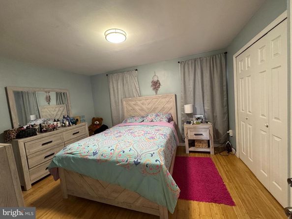 1234 Greeby Street, Philadelphia PA 19111