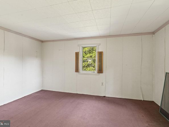 227 W Ferry Road, Yardley PA 19067