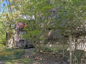 227 W Ferry Road, Yardley PA 19067