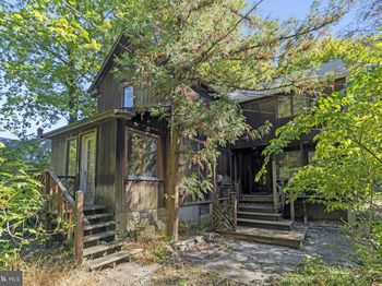 227 W Ferry Road
