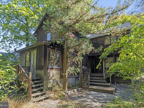 227 W Ferry Road, Yardley PA 19067