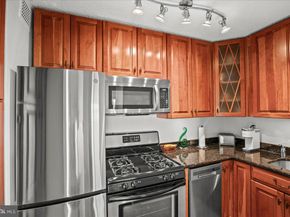 1225 Martha Custis Drive 715, Alexandria VA 22302