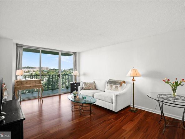 1225 Martha Custis Drive 715, Alexandria VA 22302