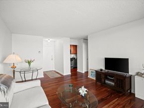 1225 Martha Custis Drive 715, Alexandria VA 22302