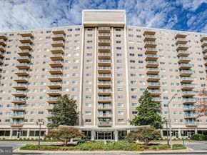 1225 Martha Custis Drive 715, Alexandria VA 22302