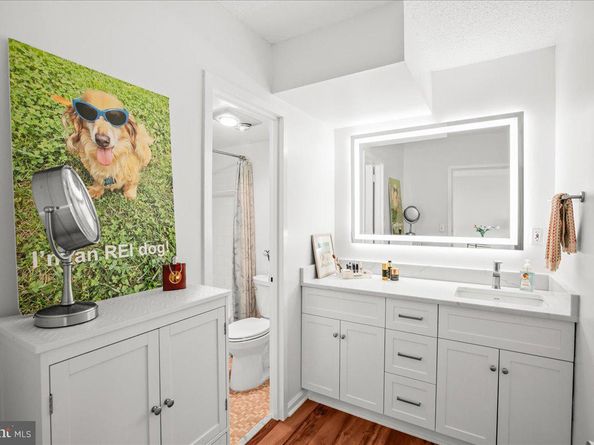 1225 Martha Custis Drive 715, Alexandria VA 22302