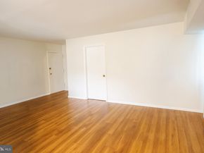 2906 Kings Chapel Road 4, Falls Church VA 22042