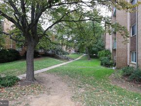 2906 Kings Chapel Road 4, Falls Church VA 22042