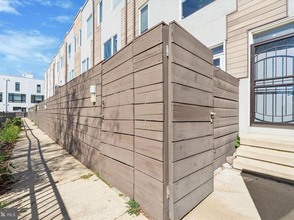 120 W Oxford Street, Philadelphia PA 19122