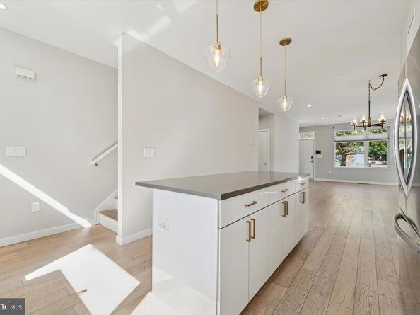 120 W Oxford Street, Philadelphia PA 19122