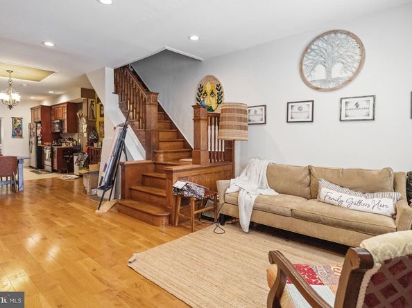 173 W Wyneva Street, Philadelphia PA 19144