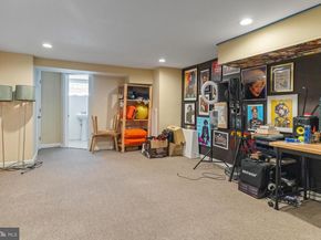173 W Wyneva Street, Philadelphia PA 19144