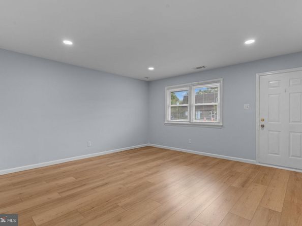 9823 Bonner Street, Philadelphia PA 19115