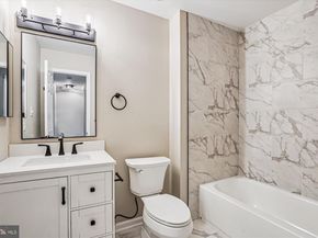 7422 Chummley Court, Falls Church VA 22043