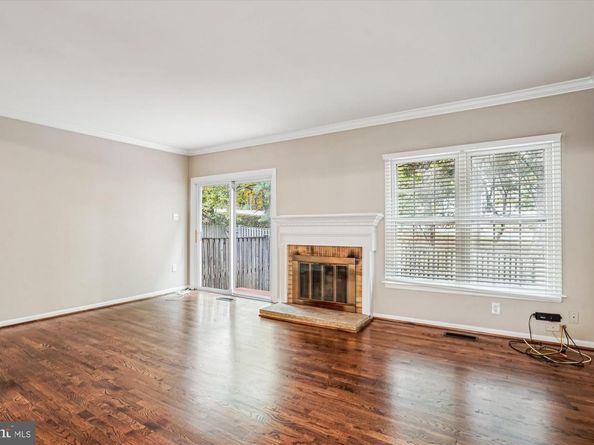 7422 Chummley Court, Falls Church VA 22043