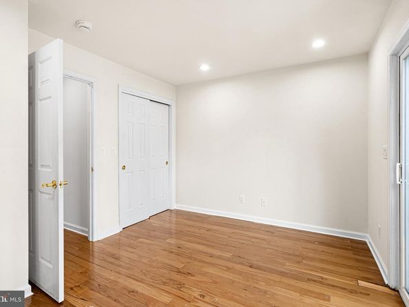 2121 Montrose Street, Philadelphia PA 19146