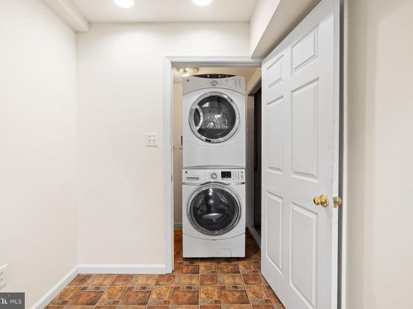 2121 Montrose Street, Philadelphia PA 19146