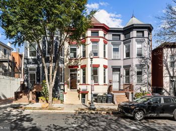 1021 Columbia Road NW
