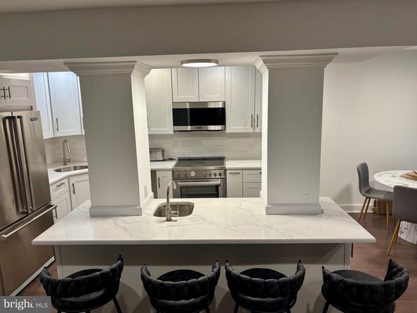 105 Lombard Street B, Philadelphia PA 19147