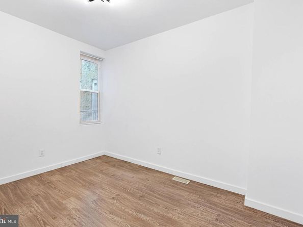 2017 W Oxford Street, Philadelphia PA 19121