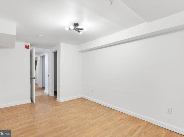 2017 W Oxford Street, Philadelphia PA 19121