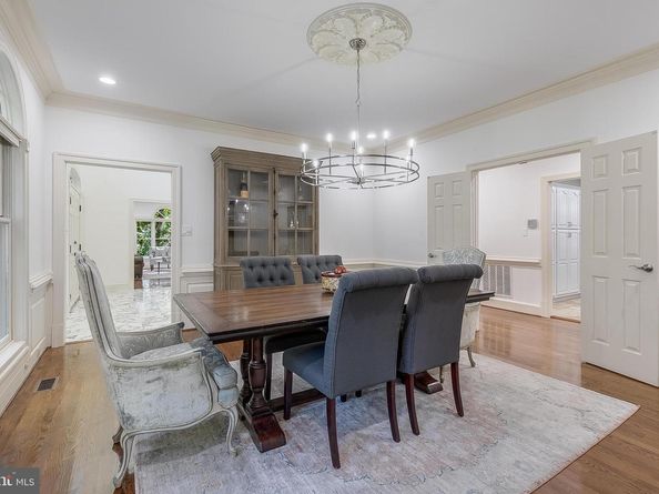 2404 Oakmont Court, Oakton VA 22124