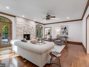 2404 Oakmont Court, Oakton VA 22124
