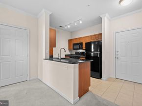 12925 Centre Park Circle 304, Herndon VA 20171