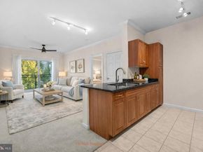 12925 Centre Park Circle 304, Herndon VA 20171